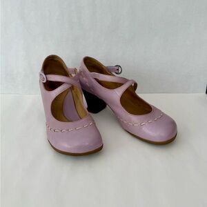 RARE COLORWAY OPERETTA MALIBRAN CRISS-CROSSED MARY JANE HEELS 7.5 lavender ivory